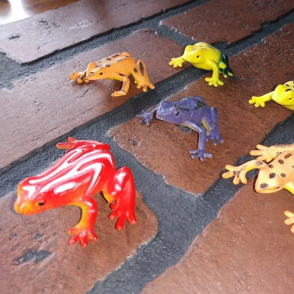 Lot of 6 Jaru Plastic Miniature Frogs 1980s VTG